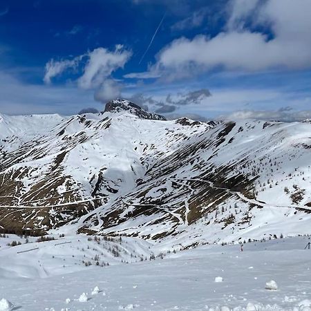 Allos, Logement Pieds Des Pistes, A 10 Minutes De La Base De Loisirs 外观 照片