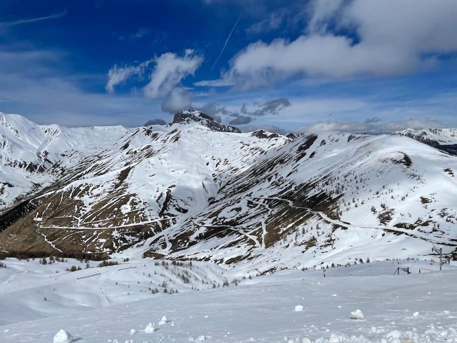 Allos, Logement Pieds Des Pistes, A 10 Minutes De La Base De Loisirs 外观 照片