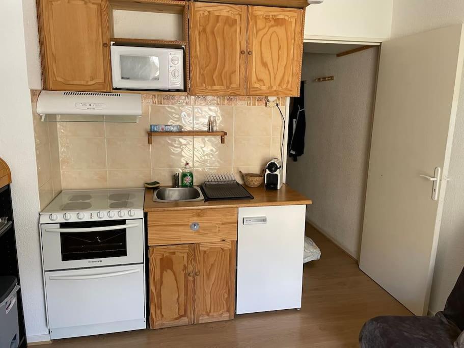 Allos, Logement Pieds Des Pistes, A 10 Minutes De La Base De Loisirs 外观 照片